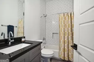 129 Holiday Ave, Atlanta, GA 30307 - Photo 13