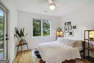 129 Holiday Ave, Atlanta, GA 30307 - Photo 15