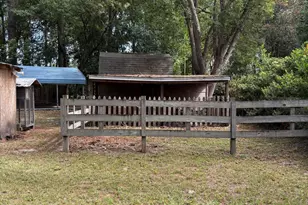 704 Bay St, Waycross, GA 31501 - Photo 17