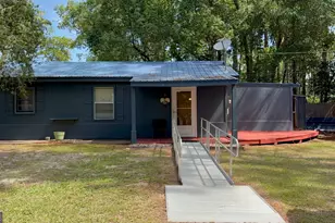 704 Bay St, Waycross, GA 31501 - Photo 1