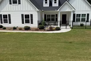1206 Dead Oak Rd, Senoia, GA 30276 - Photo 1