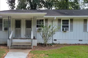 309 N Broad St, Winder, GA 30680 - Photo 1