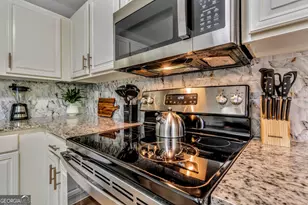 2192 Chartwell Dr, Marietta, GA 30066 - Photo 9