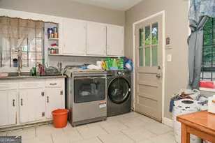 2792 Lancaster Dr, East Point, GA 30344 - Photo 13