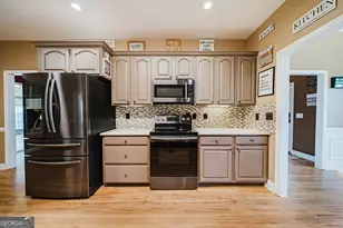 204 Mitculler Ct, Kathleen, GA 31047 - Photo 9