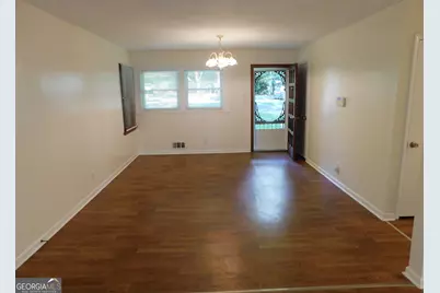 4618 Bartlett Road, Forest Park, GA 30297 - Photo 3