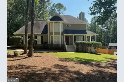 35 Chatsworth Circle, Newnan, GA 30265 - Photo 1