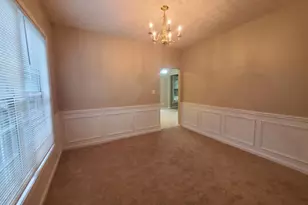 1031 Maple Leaf Dr, McDonough, GA 30253 - Photo 5