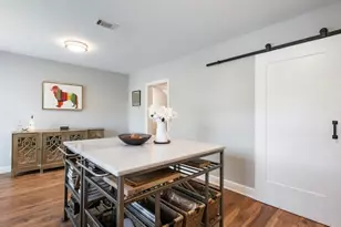81 Mt Vernon Cir, Sandy Springs, GA 30338 - Photo 9