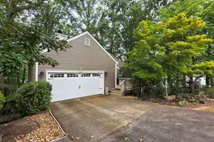 2659 Spring Rock Way NE, Roswell, GA 30075 - Photo 15