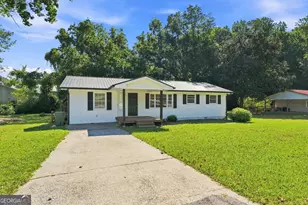 298 Faulkner St, Cleveland, GA 30528 - Photo 1