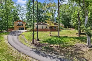 188 Oxford Trl, Blairsville, GA 30512 - Photo 1