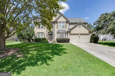 519 Glen Creek Way, Sugar Hill, GA 30518 - Photo 3