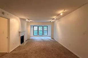 24216 Plantation Dr NE, Atlanta, GA 30324 - Photo 5