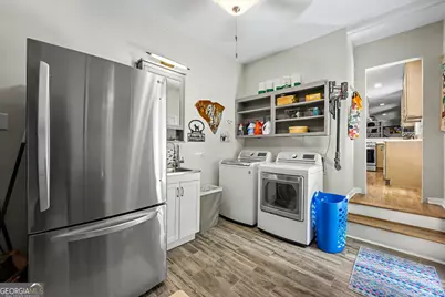 747 Starlight Court, Atlanta, GA 30342 - Photo 13