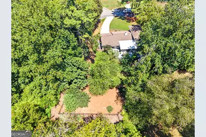 747 Starlight Court, Atlanta, GA 30342 - Photo 33