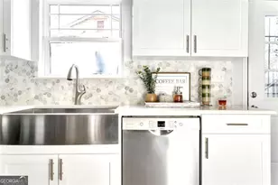 56 Holly Rd, Atlanta, GA 30314 - Photo 21