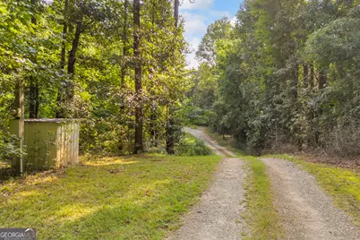 5688 Highway 82 Spur, Commerce, GA 30529 - Photo 11