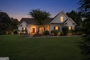 188 Meadows Dr, Senoia, GA 30276 - Photo 1