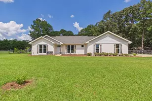 104 Huntington Dr, Lagrange, GA 30240 - Photo 1