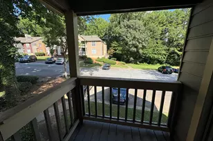 5528 Mountain Springs Cir, Stone Mountain, GA 30088 - Photo 15