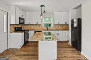 1288 Dot St, Marietta, GA 30062 - Photo 5
