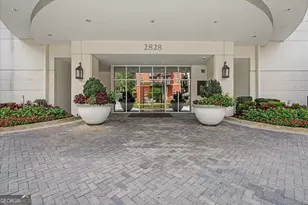 2828 Peachtree Rd NW, Atlanta, GA 30305 - Photo 13