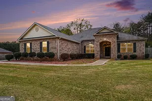 1024 Yorkshire Dr, Griffin, GA 30223 - Photo 1