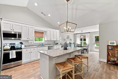 276 Kinsley Way, Statham, GA 30666 - Photo 15