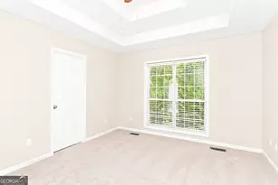 4876 Hunt Club Dr, Flowery Branch, GA 30542 - Photo 9