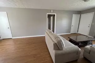 121 E Richardson St, Oxford, GA 30054 - Photo 7