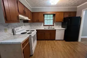 121 E Richardson St, Oxford, GA 30054 - Photo 9