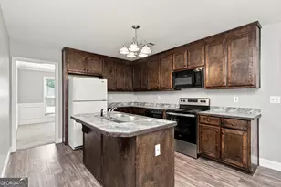 610 Stag Run Dr, Mansfield, GA 30055 - Photo 7