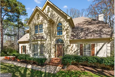 227 Ashford Circle, Lagrange, GA 30240 - Photo 3