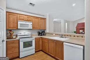 137 Spring Lakes Dr, Savannah, GA 31407 - Photo 7