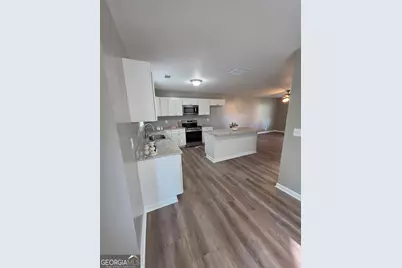 111 Charlotte Circle, Statham, GA 30666 - Photo 5