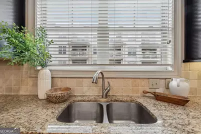 1189 Lavista Road NE, Atlanta, GA 30324 - Photo 9