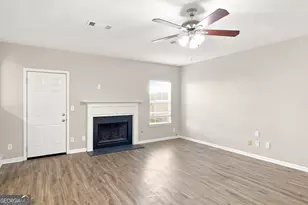 7650 Bowhead Ct, Fairburn, GA 30213 - Photo 3