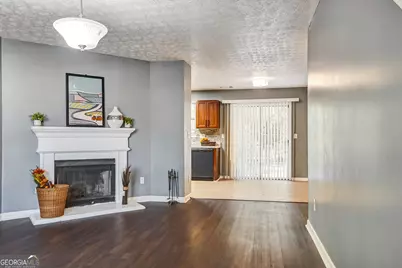 4251 Chestnut Lake Avenue, Lithonia, GA 30038 - Photo 3