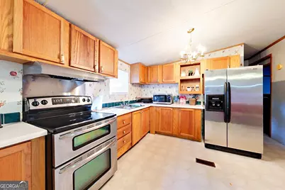 3612 Fox Trail, Blackshear, GA 31516 - Photo 5