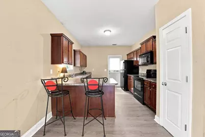 215 Hallie Lane, Macon, GA 31211 - Photo 7