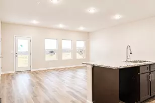 5455 Biltmore Dr, Atlanta, GA 30349 - Photo 5