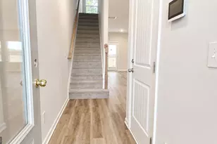 5440 Biltmore Dr, Atlanta, GA 30349 - Photo 3