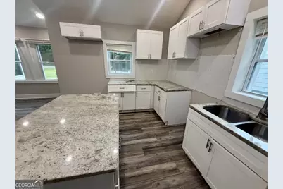 2025 Venetian Drive SW, Atlanta, GA 30311 - Photo 11