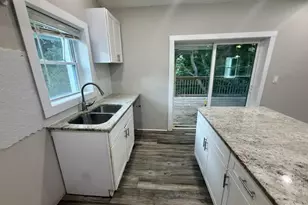 2025 Venetian Dr SW, Atlanta, GA 30311 - Photo 13