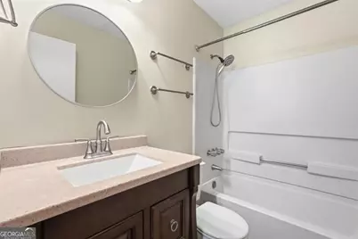 2 E White Hawthorne Drive, Savannah, GA 31419 - Photo 19