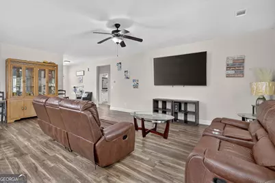 401 Coles Way, Statesboro, GA 30461 - Photo 11