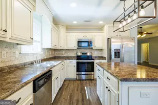 4170 Shadow Garden Dr, Hahira, GA 31632 - Photo 9