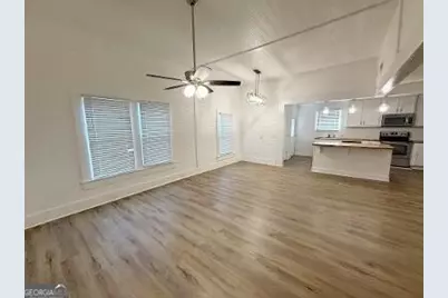411 W Pine Street, Swainsboro, GA 30401 - Photo 9