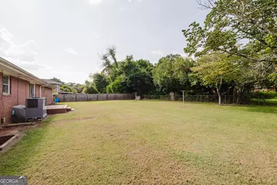 200 Heather Street, Warner Robins, GA 31093 - Photo 33
